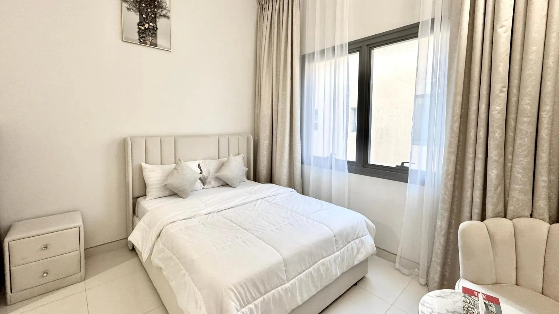 Al Manara Premium Deluxe Studio دبي